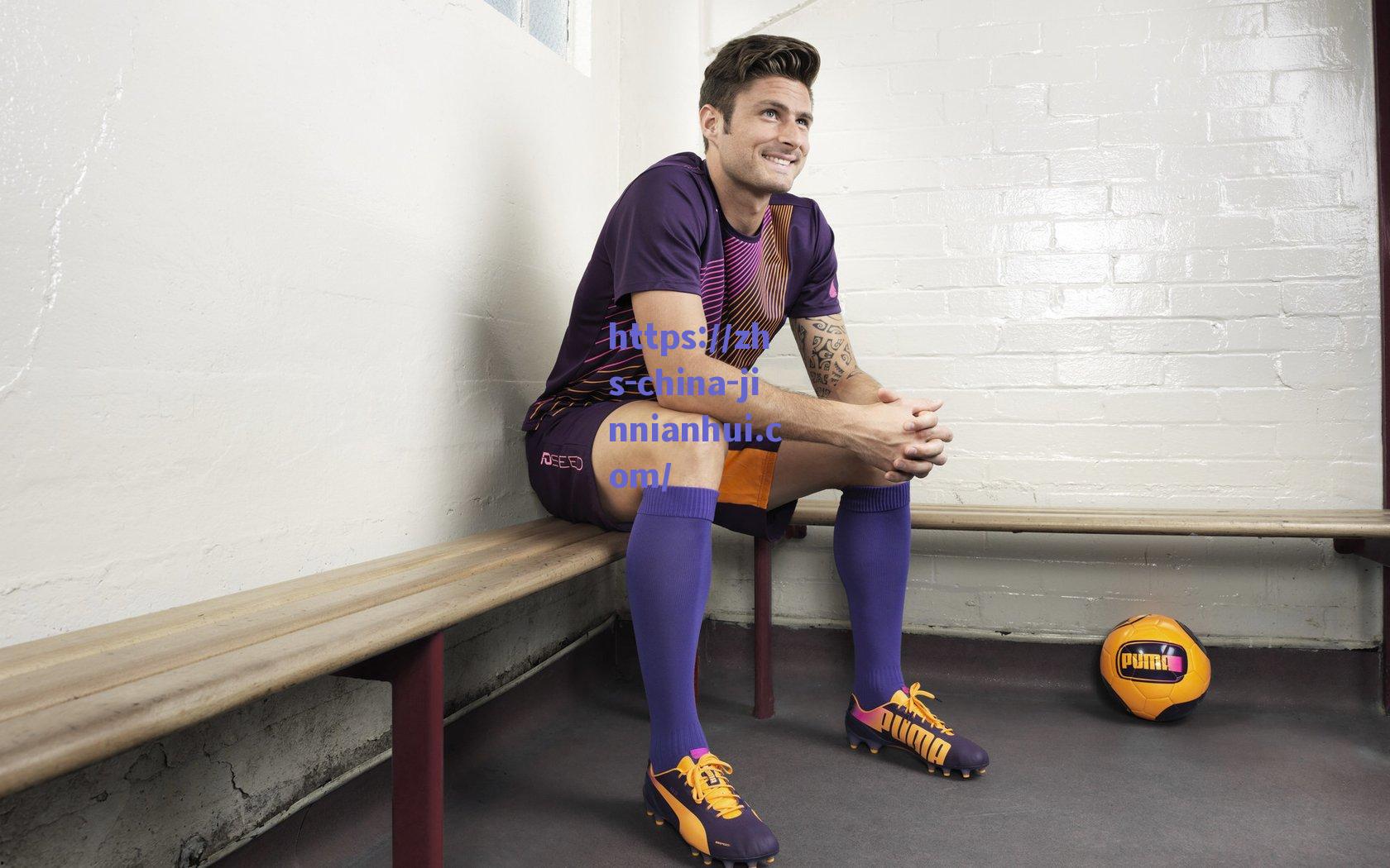 韩国足球新纪元！14岁双胞胎兄弟加盟巴萨梯队，签下五年长约引韩媒沸腾